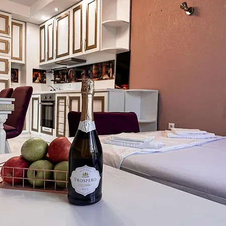 Monte Carlo Vaio - 1br Garden - With Direct Pool Access