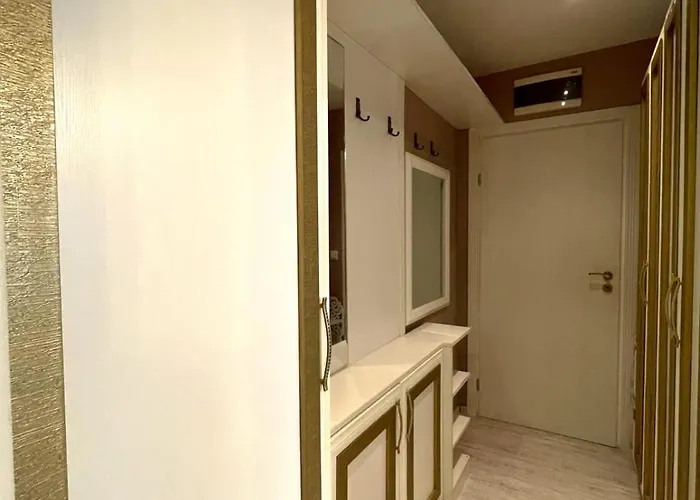 דירה Monte Carlo Vaio - 1br Garden - With Direct Pool Access