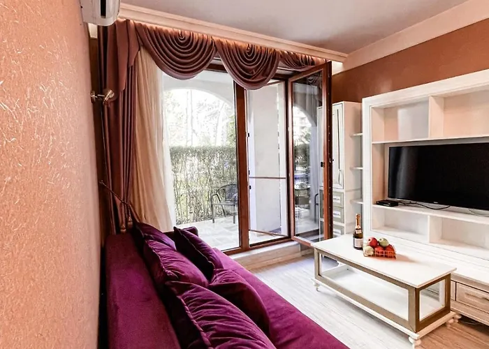 Monte Carlo Vaio - 1br Garden - With Direct Pool Access סאני ביץ'